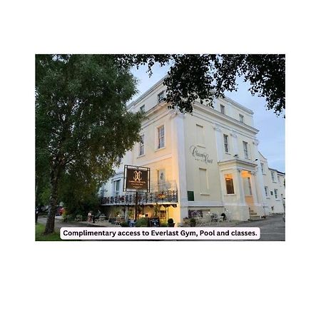 Clarence Court Hotel Cheltenham Exterior photo